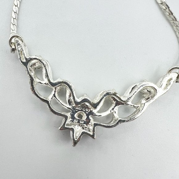 Vintage Avon Princess Elegance Necklace - Picture 3 of 3